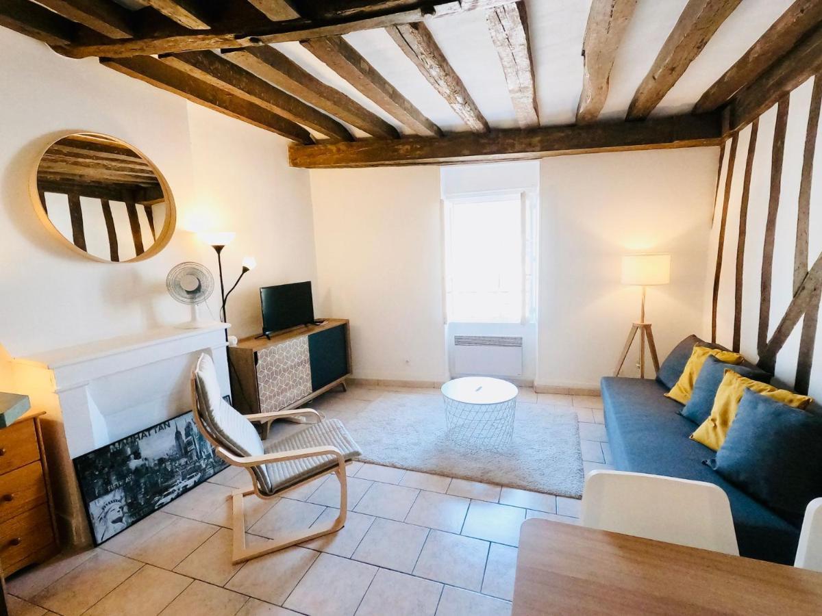 Fontainebleau Rue Grande - Chez Alexis Apartment Exterior foto